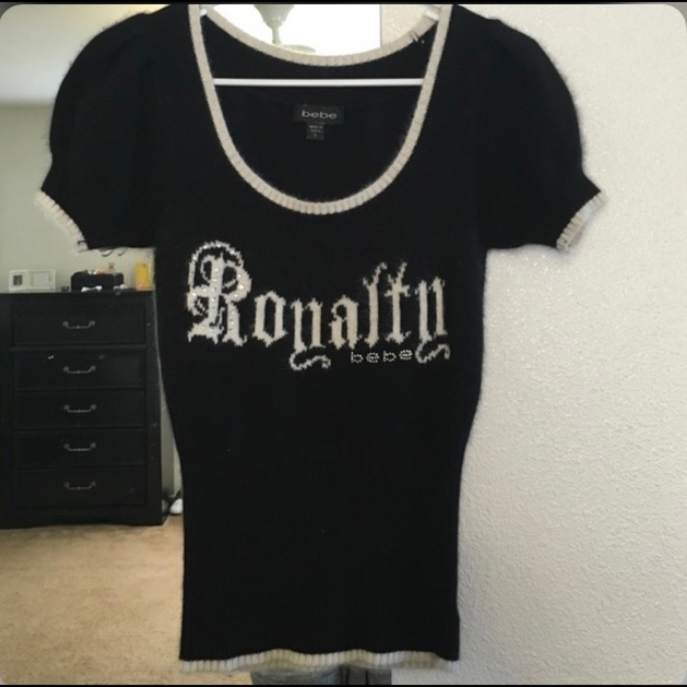 Y2k bebe top super cute and comfy